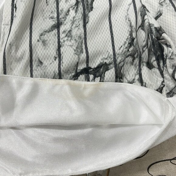 NIKE Dri-fit Elite Kids Printed Basketball Shorts - Picture 11 of 11